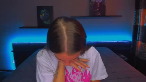 Snapshot of alexabarkley chatting on January 6, 3:20 am angel online show from January 6, 3:20 am
