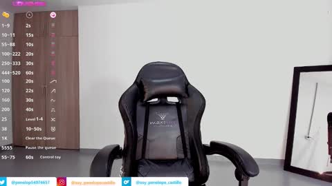 Alexandra Castillo online show from December 6, 5:09 am