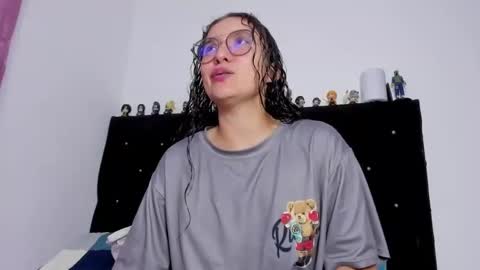 alexandra clauss online show from April 13, 12:23 am