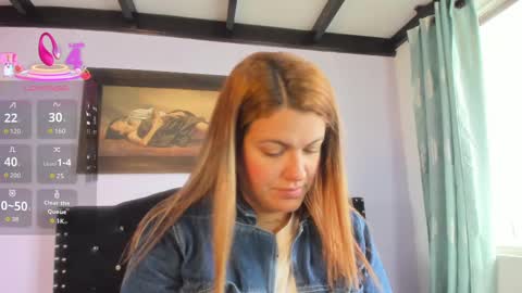 Snapshot of alexandra_torress chatting on September 23, 3:32 pm alexandra online show from September 23, 3:32 pm