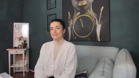 AlexaNikole online show from April 3, 8:34 am