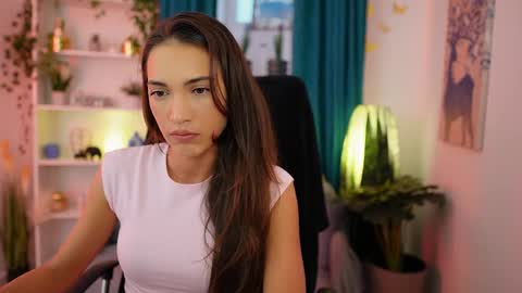 Snapshot of alexis_luv_ chatting on September 25, 1:10 pm Alexis online show from September 25, 1:10 pm