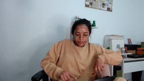 Alia  online show from March 20, 2:22 pm