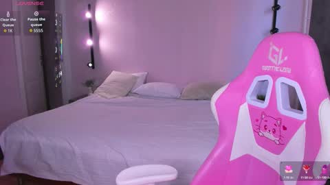 alic_black online show from October 11, 3:00 am