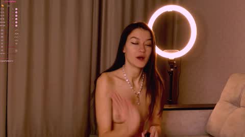 your Alice online show from November 15, 10:44 pm