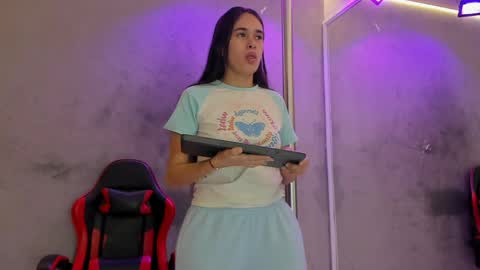 Alice Susan online show from June 5, 11:27 am
