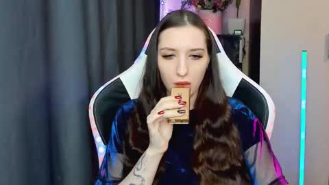 Snapshot of alice_bailey chatting on September 11, 1:22 pm Alice online show from September 11, 1:22 pm