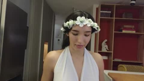 Snapshot of alice_bane chatting on February 14, 5:46 pm A R Y A  T I A online show from February 14, 5:46 pm