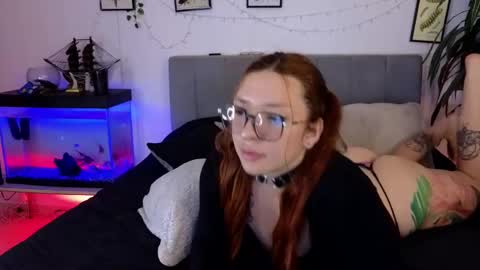 Alicia online show from December 4, 12:08 am