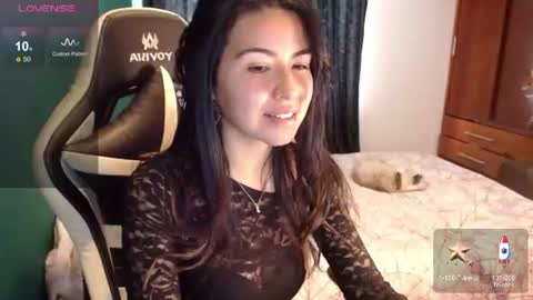Alice online show from June 22, 3:53 pm