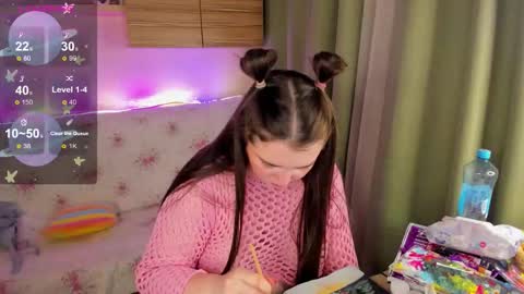 Alice online show from November 30, 3:38 pm