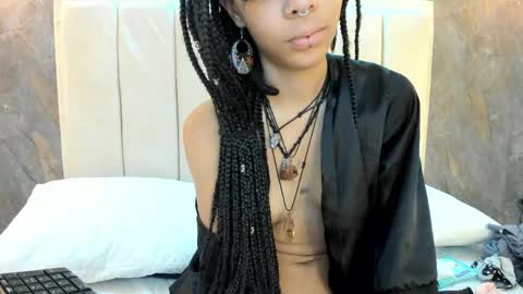 alice_rossi4 online show from May 13, 4:24 pm