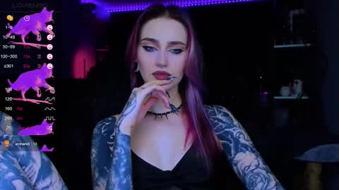 Alice online show from November 14, 6:52 pm