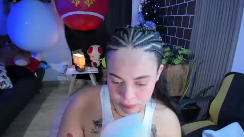 Alice online show from December 20, 2:27 pm