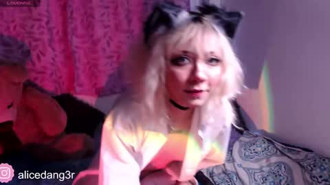 Alice  online show from January 8, 2:46 am