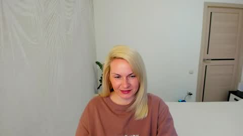 Alicee online show from March 29, 7:13 pm