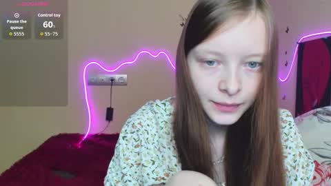 Snapshot of alicehariss chatting on October 22, 3:22 am Alie online show from October 22, 3:22 am