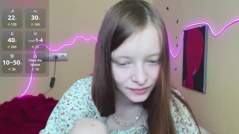 Snapshot of alicehariss chatting on October 18, 3:42 am Alie online show from October 18, 3:42 am