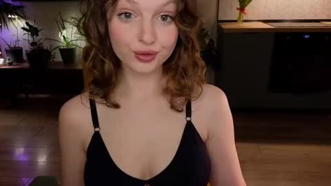 Snapshot of alicekingsleigh chatting on March 9, 7:37 pm AliceKingsleigh online show from March 9, 7:37 pm
