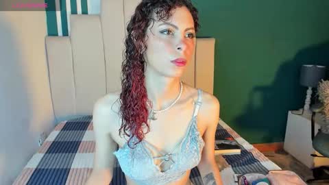 Alise  online show from December 3, 1:30 am