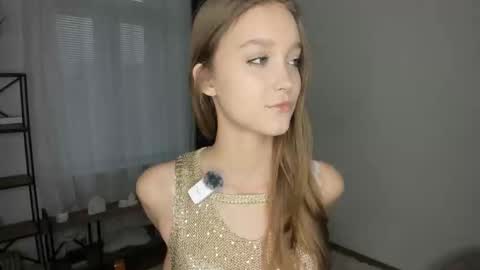 Serena online show from November 4, 8:30 am