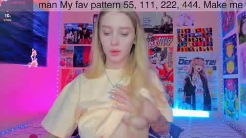 Snapshot of alicemilman chatting on January 11, 9:57 am Alice  online show from January 11, 9:57 am