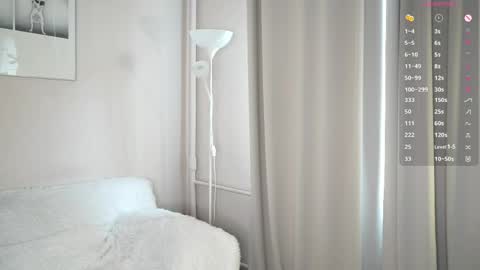 Alice online show from April 18, 10:40 am