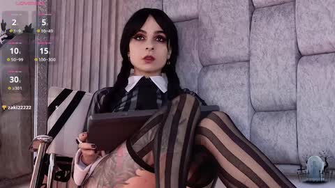 alicenoir_ online show from March 27, 10:43 pm