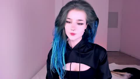Alice online show from May 31, 4:07 am