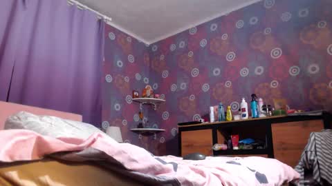 alicewetsquirt online show from November 26, 10:55 pm