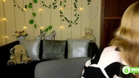 Alice online show from April 1, 11:22 am