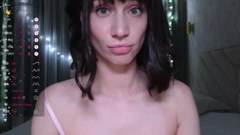 Alice online show from December 15, 9:09 pm