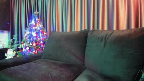 Snapshot of alicexsquirt chatting on December 27, 10:34 am Alice online show from December 27, 10:34 am