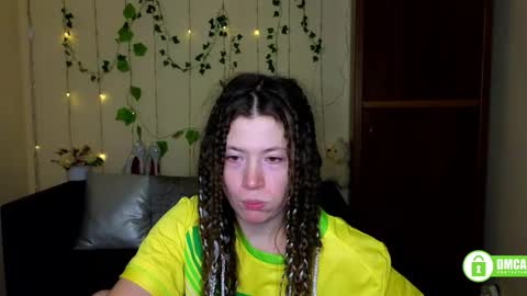 Alicia online show from March 2, 5:08 am