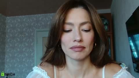 Alicia online show from November 13, 8:46 am