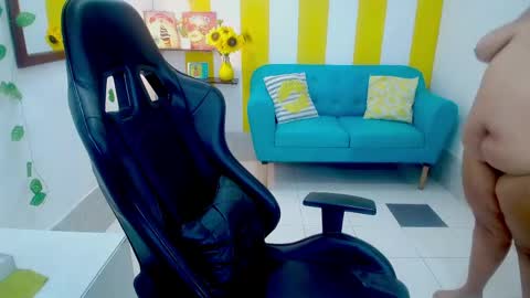 alina09_ online show from April 18, 7:58 pm