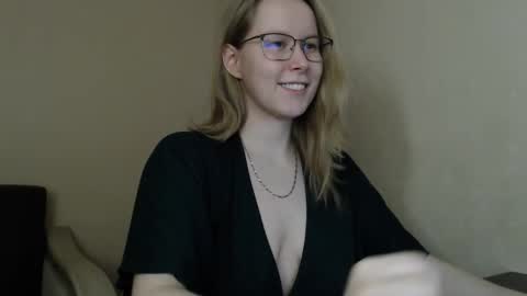 alinasei online show from February 20, 6:09 pm