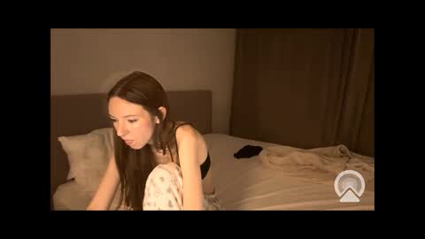 Snapshot of aliniasky chatting on September 29, 10:15 pm Aliniasky online show from September 29, 10:15 pm