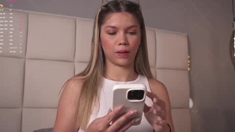     online show from February 4, 11:49 am