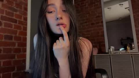 Snapshot of alisaacoy chatting on September 25, 4:39 pm alisa online show from September 25, 4:39 pm