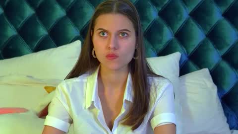 AlisaVersailles online show from October 6, 4:34 pm