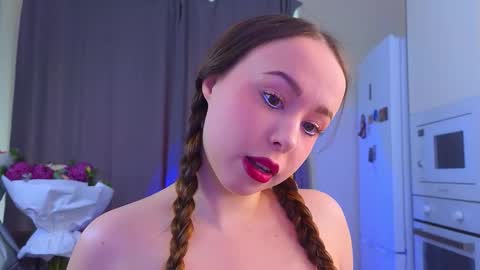 alise online show from December 17, 9:57 am