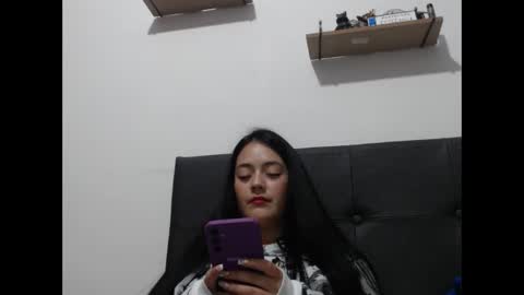 alisha_9997 online show from February 19, 2:00 am