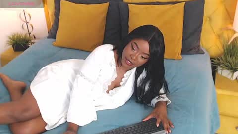 Luna online show from April 15, 6:08 pm