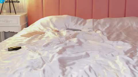 alisonita online show from November 14, 8:47 am