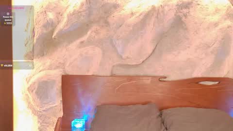 Alison Moon  online show from January 7, 10:57 pm