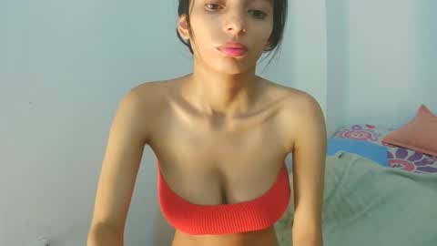 ALISON WOOD online show from October 16, 1:41 am