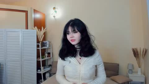 Emily online show from May 14, 7:47 am
