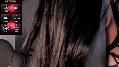 Snapshot of aliz_01 chatting on March 7, 2:46 am Aliz online show from March 7, 2:46 am