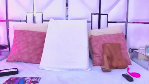 Allicia online show from April 14, 12:49 pm